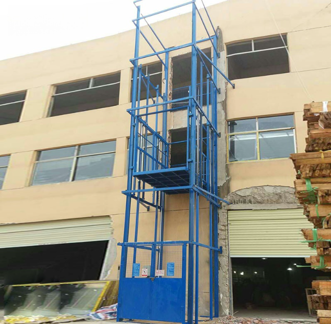 三门峡建材厂室外物料提升