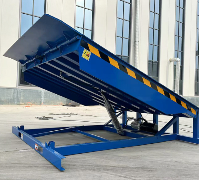 三门峡固定式登车桥应用